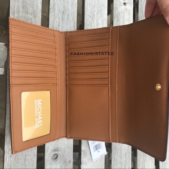 Michael Kors Medium Jet set tote Trifold Wallet - Picture 7 of 8